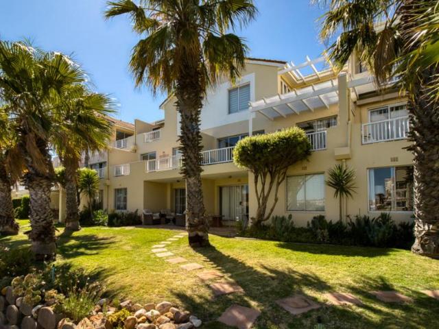 2 Bedroom Apartment Harbour Island Harbour Island 1351 DS99384408