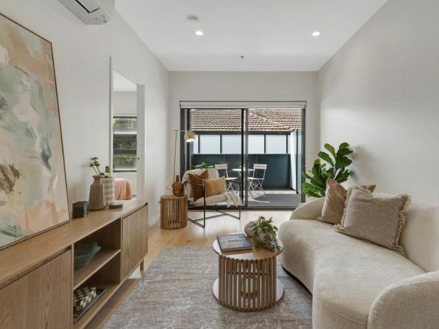 2 Bedroom Apartment Hawthorn East VIC 101583050