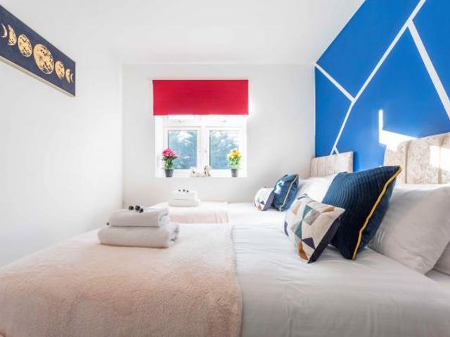 2 Bedroom Apartment Hatfield Hatfield 65827822