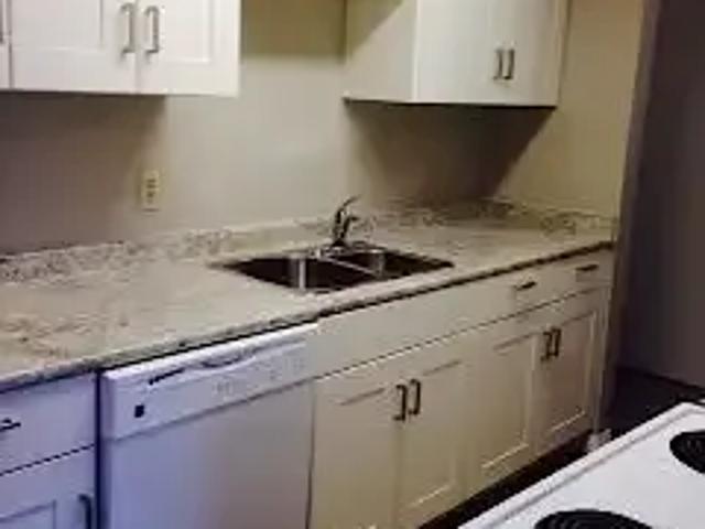 2 Bedroom Apartment High River AB 104224353