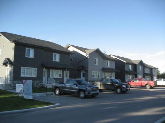 2 Bedroom Apartment Hinton AB 105410187