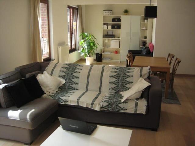2 bedroom apartment Ixelles, view of Saint Boniface church