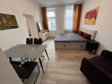 ✨ 2 Bedroom Apartment I Near Vienna Main Station  I 10 min into the city center ✨, Vienna Amsterdam Apartments for Rent