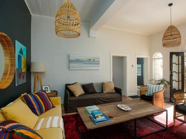 2 Bedroom Apartment in Muizenberg