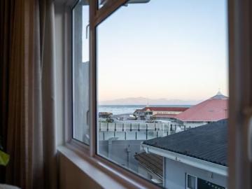 2 Bedroom Apartment in Muizenberg