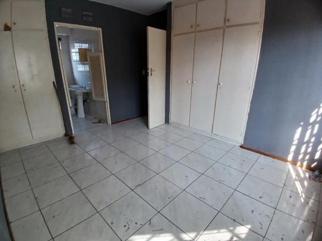 2 Bedroom Apartment in Manor Gardens