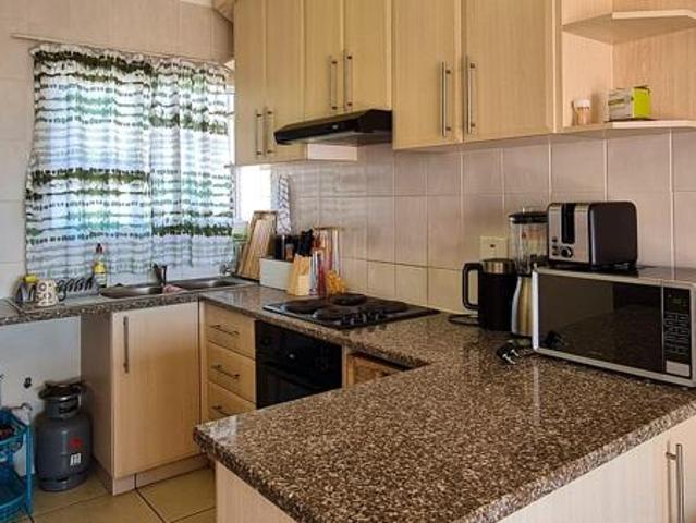 2 Bedroom Apartment in Manaba Beach