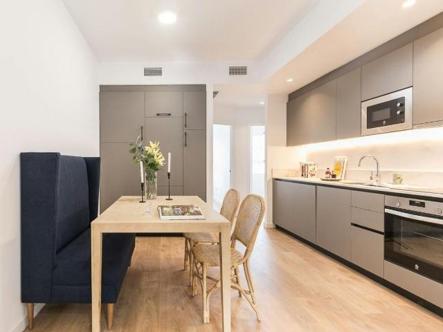 2 Bedroom Apartment in Mercat, Valencia Amsterdam Apartments for Rent