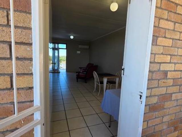 2 Bedroom Apartment in Middelpos