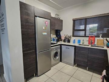 2 Bedroom Apartment in Modderfontein