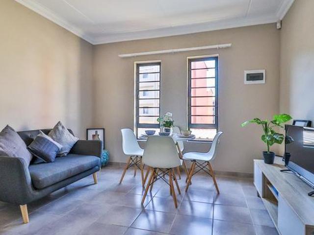 2 Bedroom Apartment in Moffat View