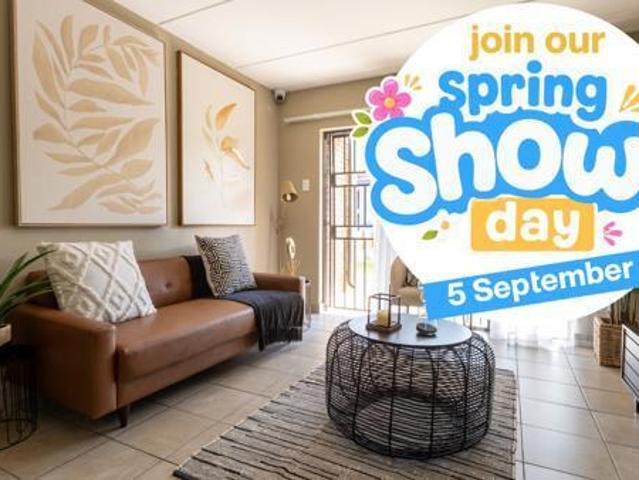 2 Bedroom Apartment in Mooikloof Equestrian Estate
