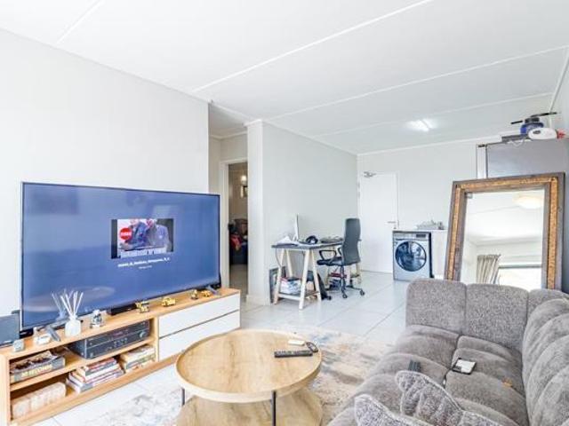 2 Bedroom Apartment in Mooikloof Equestrian Estate