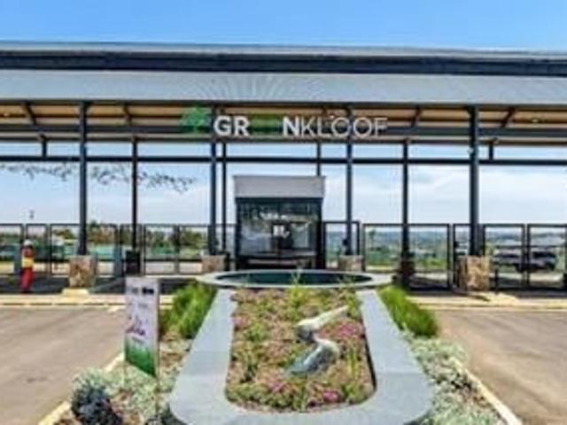 2 Bedroom Apartment in Mooikloof Ridge