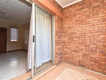 Erasmuskloof, City of Tshwane Metropolitan Municipality, Gauteng, South Africa