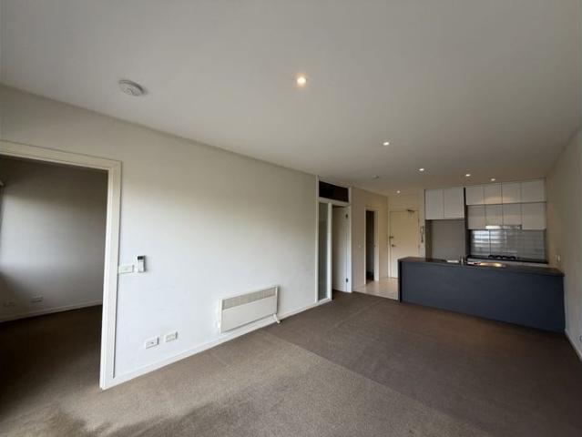 2 BEDROOM APARTMENT IN MONASH GREEN ESTATE