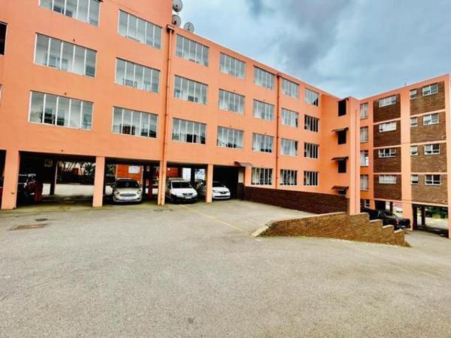 2 Bedroom Apartment in Montclair