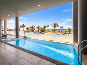 2 Bedroom Apartment in Mouille Point