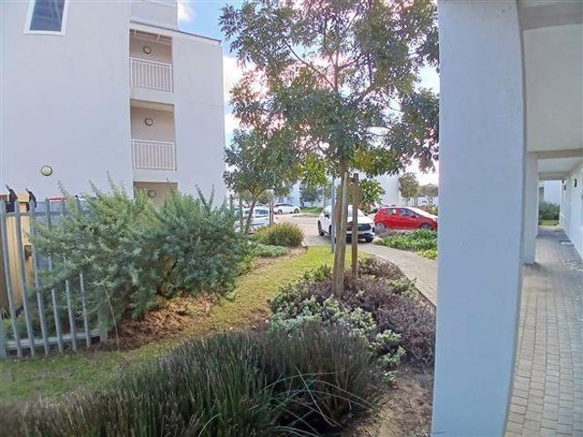 2 Bedroom Apartment in Nuutgevonden
