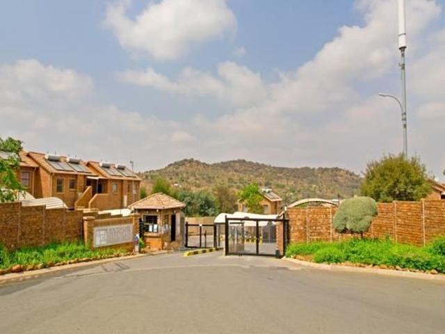 2 Bedroom Apartment in Naturena