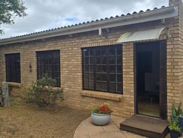 2 Bedroom Apartment in Newton Park