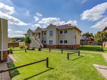2 Bedroom Apartment in Norton Park
