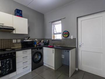2 Bedroom Apartment in Ottery