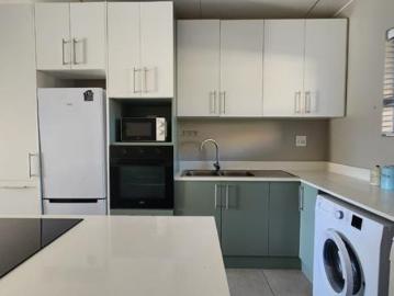 2 Bedroom Apartment in Oliphantskop