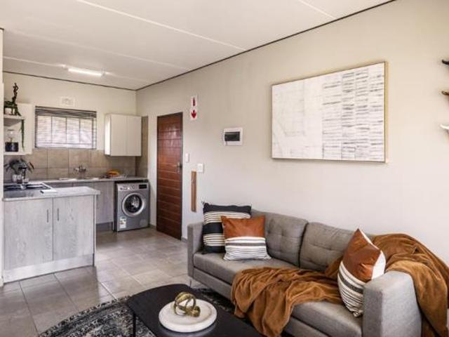 2 Bedroom Apartment in Orlando East