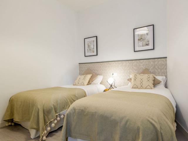 2 bedroom apartment in Atocha, Madrid Amsterdam Apartments for Rent