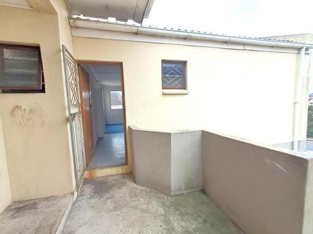 2 Bedroom Apartment in Amalinda