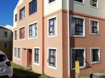 2 Bedroom Apartment in Amalinda