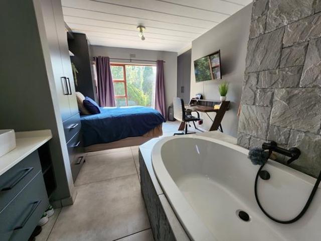 2 Bedroom Apartment in Antiqua Bay