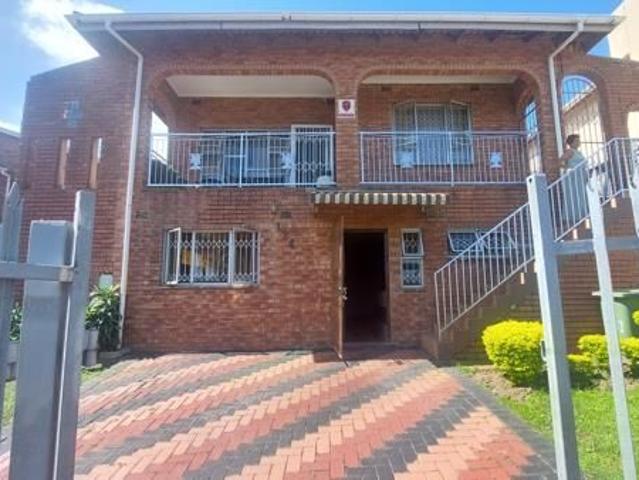 2 Bedroom Apartment in Arena Park