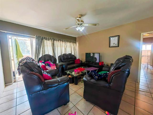 2 Bedroom Apartment in Baillie Park