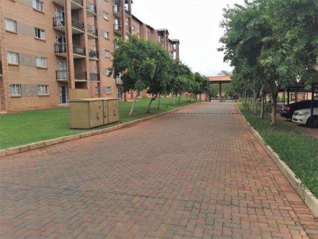 2 Bedroom apartment in Batteleur Estate Annlin