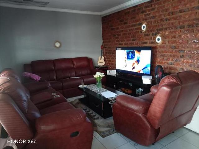 2 Bedroom Apartment in Bela Warmbaths