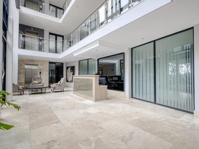2 Bedroom Apartment in Benmore Gardens