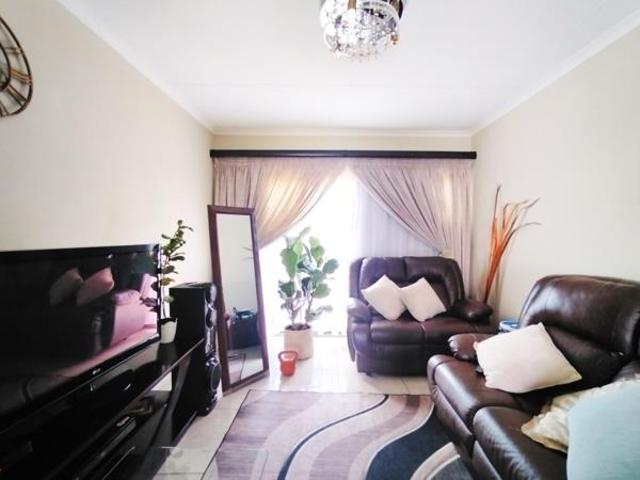 2 Bedroom Apartment in Bendor