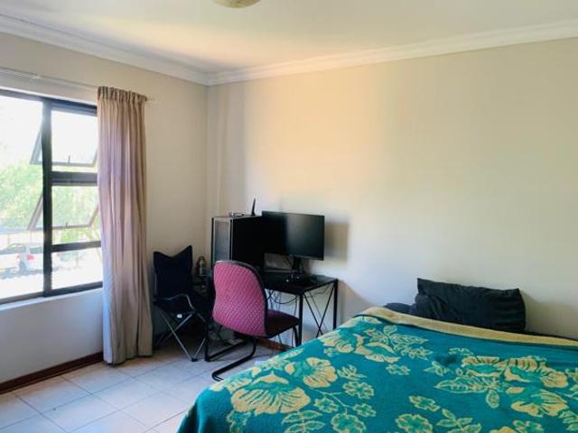 2 Bedroom Apartment in Vredenhof SH