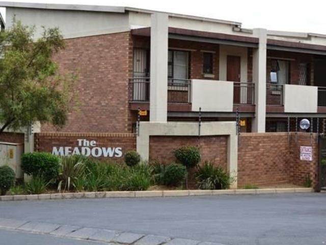 2 Bedroom Apartment in Bloubosrand