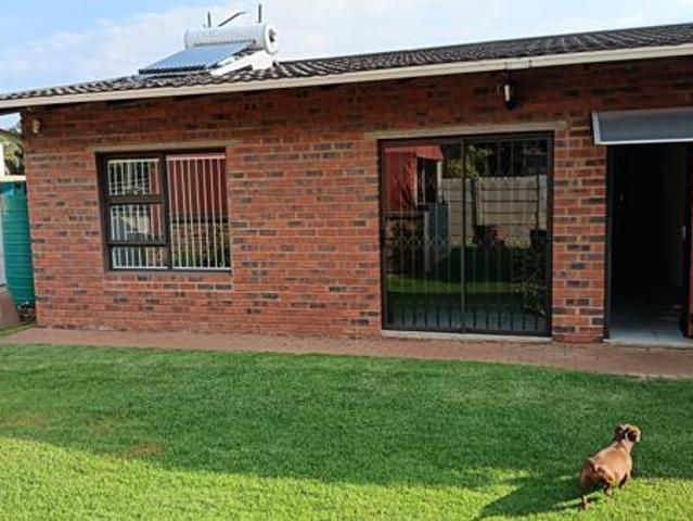 2 Bedroom Apartment in Bonaero Park