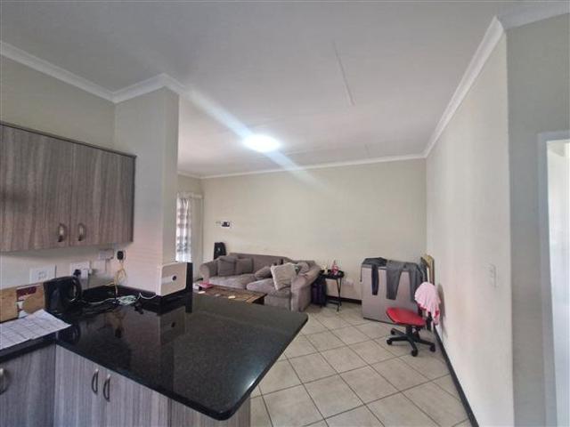 2 Bedroom Apartment in Brentwood