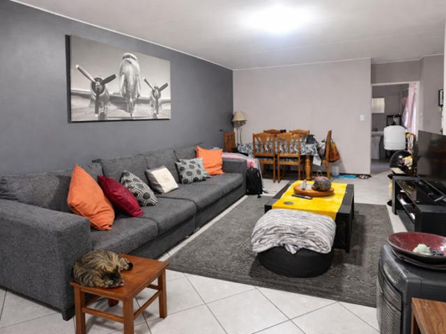 2 Bedroom Apartment in Brentwood
