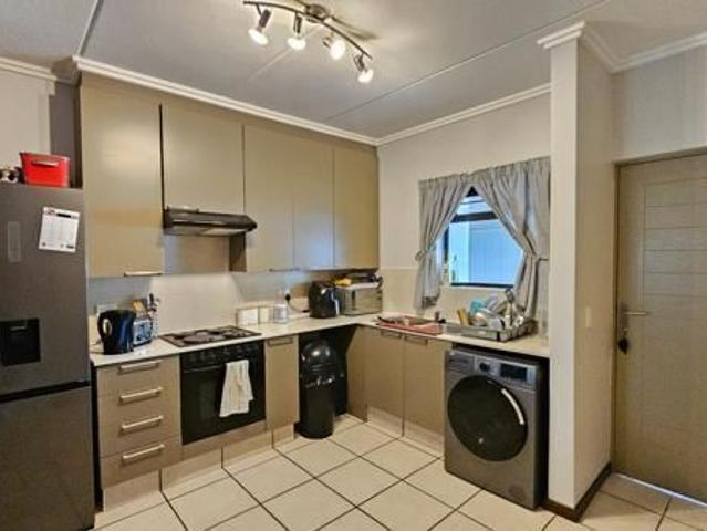 2 Bedroom Apartment in Bryanston