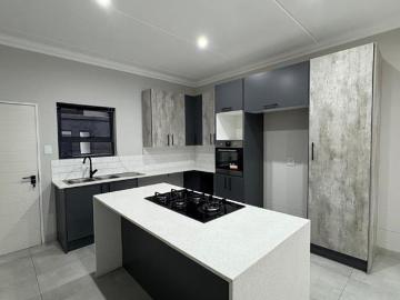2 Bedroom Apartment in Bryanston