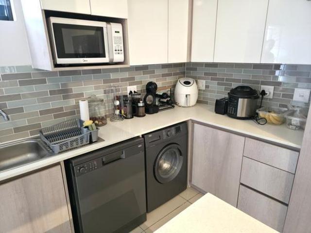 2 Bedroom Apartment in Bryanston