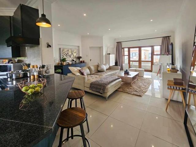 2 Bedroom Apartment in Bryanston