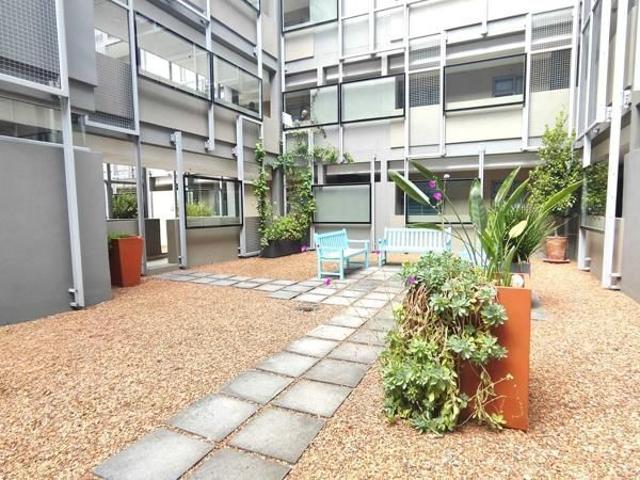 2 Bedroom Apartment in Claremont