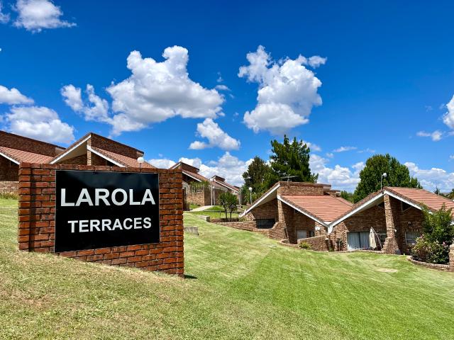 2 Bedroom Apartment in Clarens